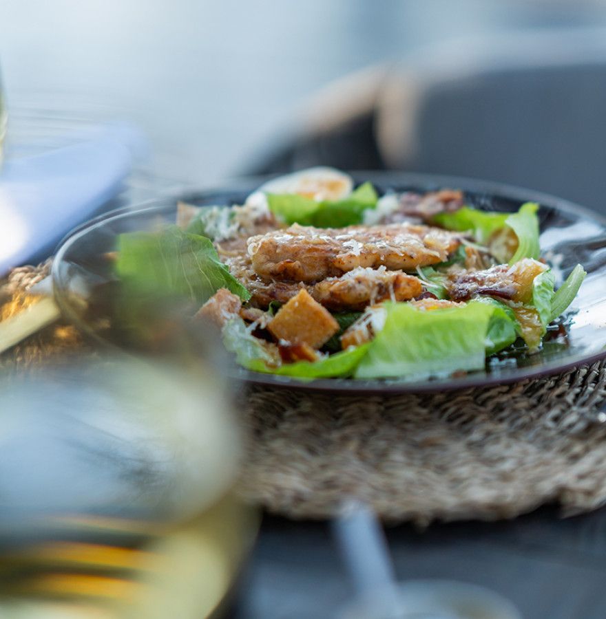 Dining experiences are varied according to your stay duration